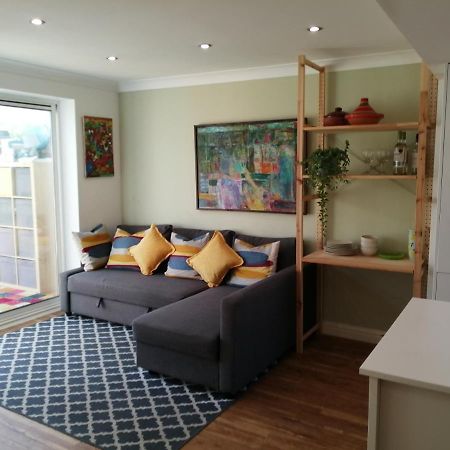 Spacious Townhouse With Sea Views Near Cardiff Барри Экстерьер фото