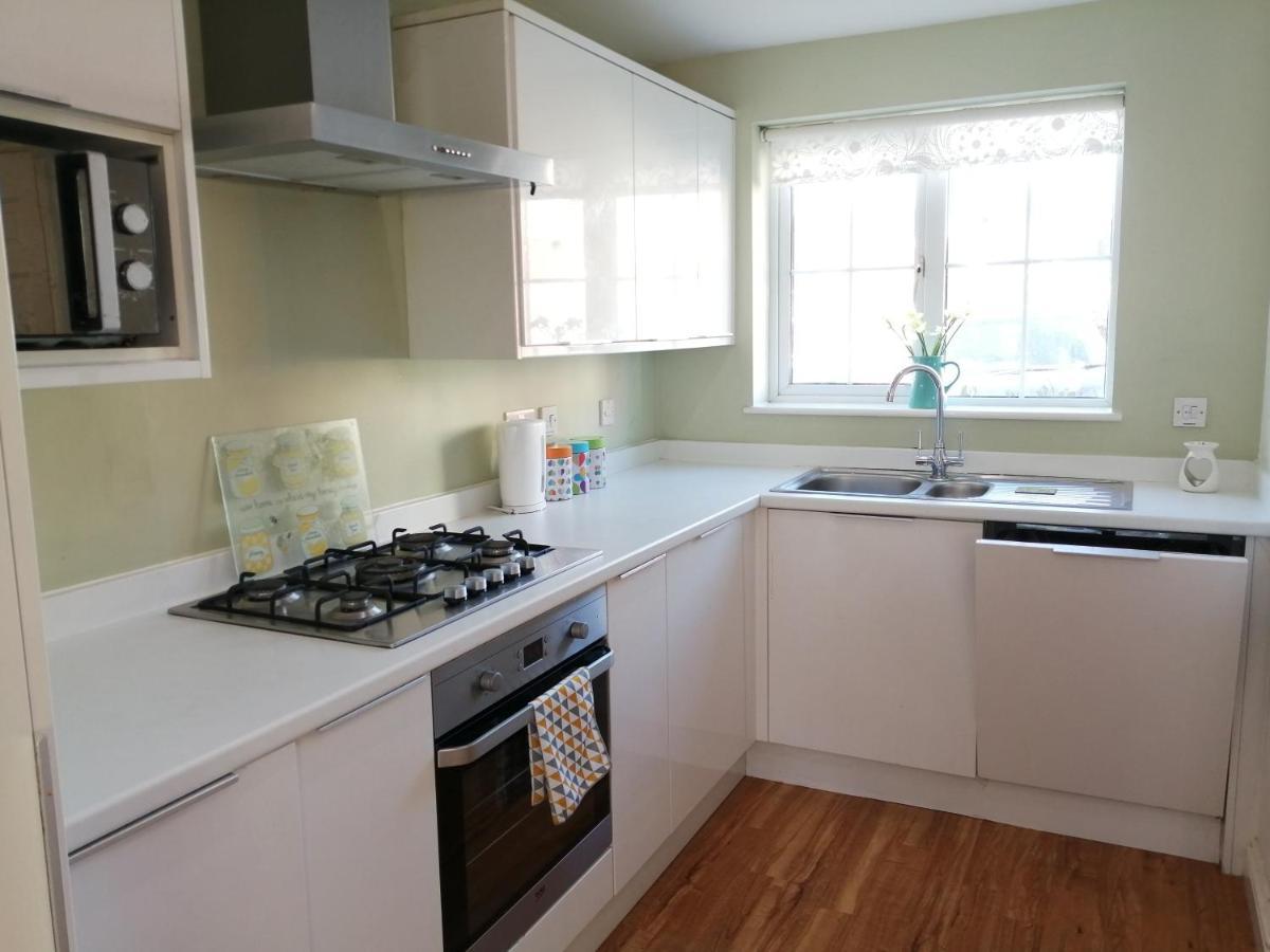 Spacious Townhouse With Sea Views Near Cardiff Барри Экстерьер фото