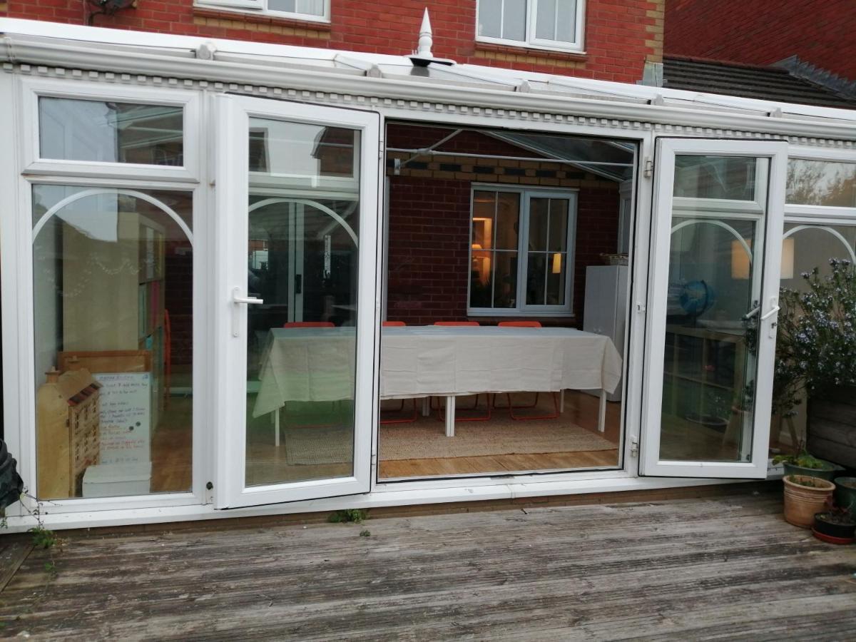Spacious Townhouse With Sea Views Near Cardiff Барри Экстерьер фото